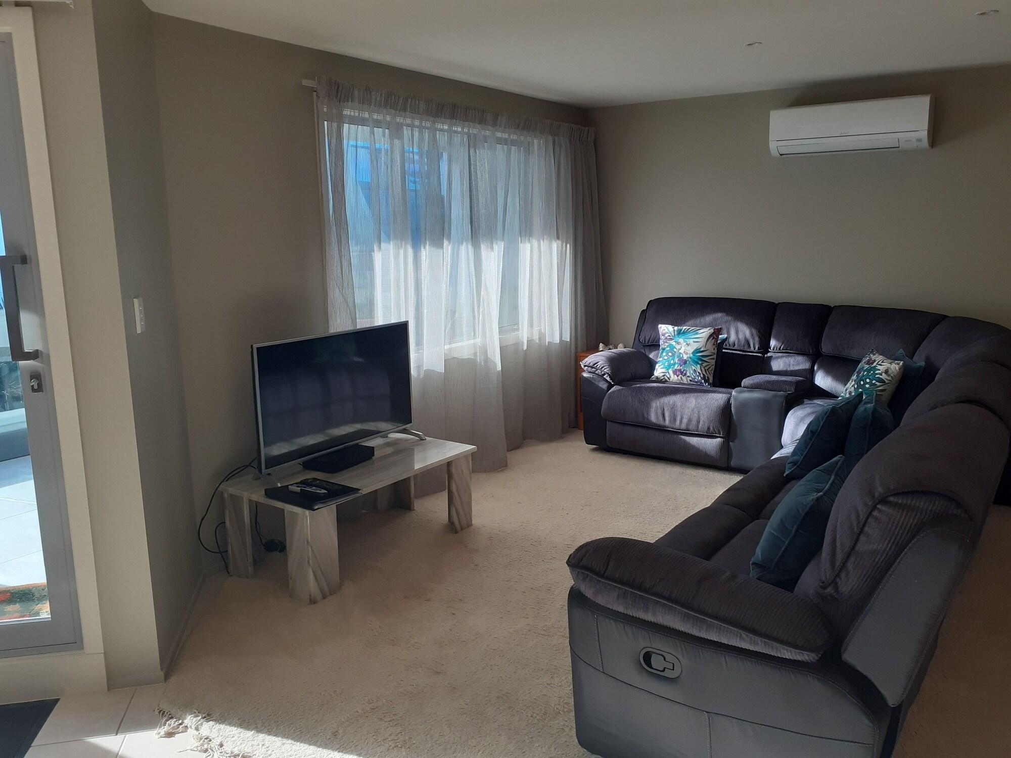 Pavilion Beachfront Apartments Mount Maunganui Extérieur photo