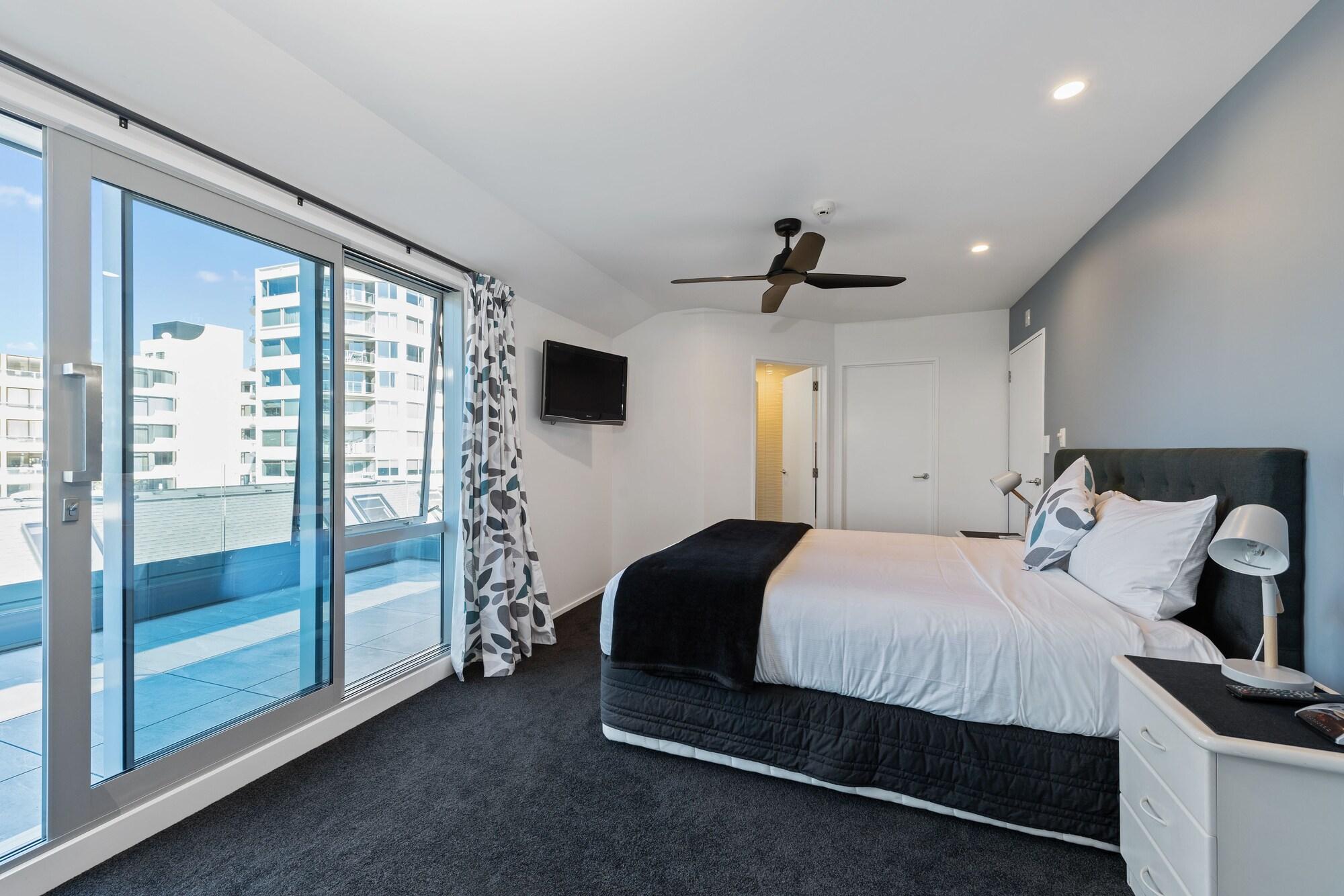 Pavilion Beachfront Apartments Mount Maunganui Extérieur photo