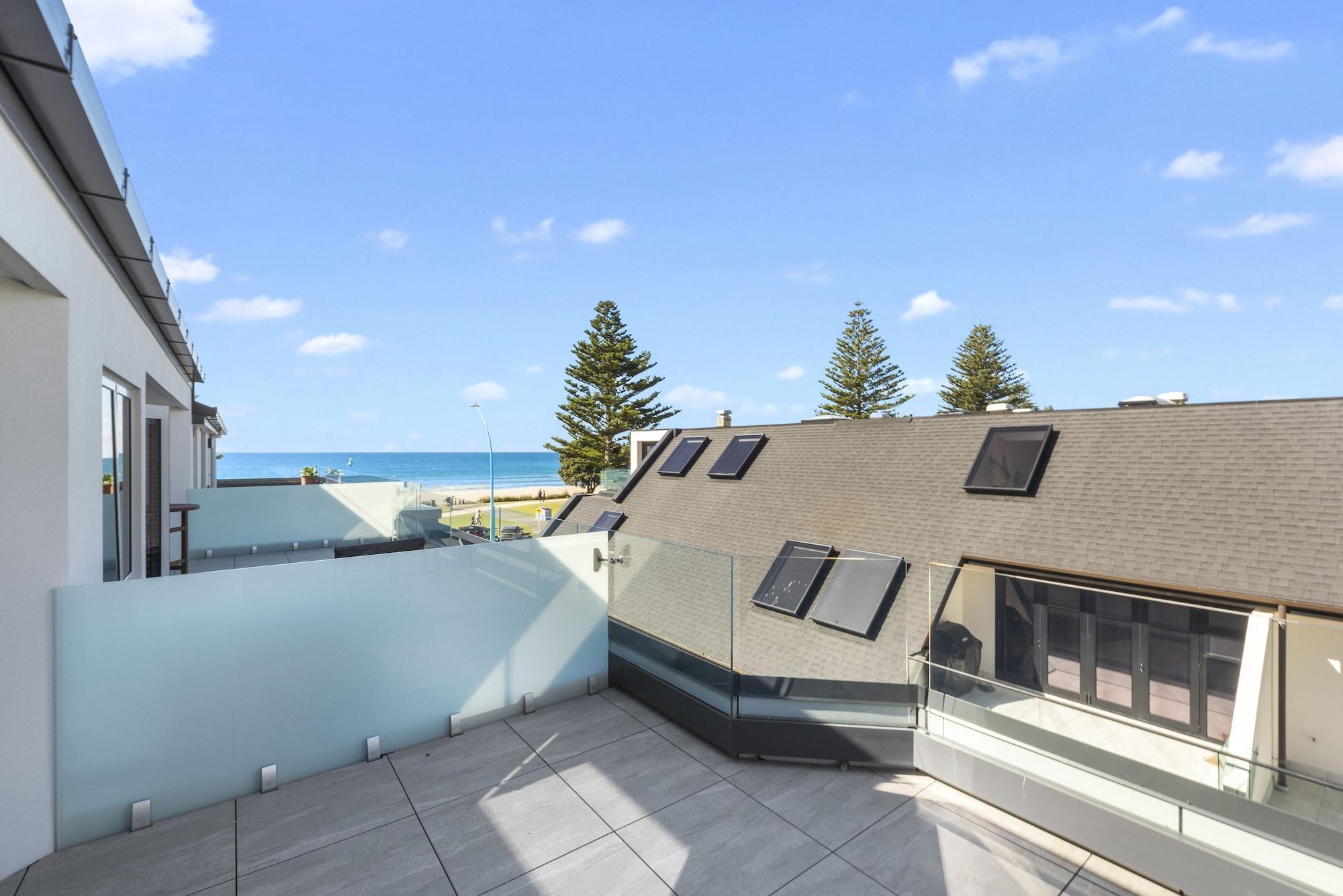 Pavilion Beachfront Apartments Mount Maunganui Extérieur photo
