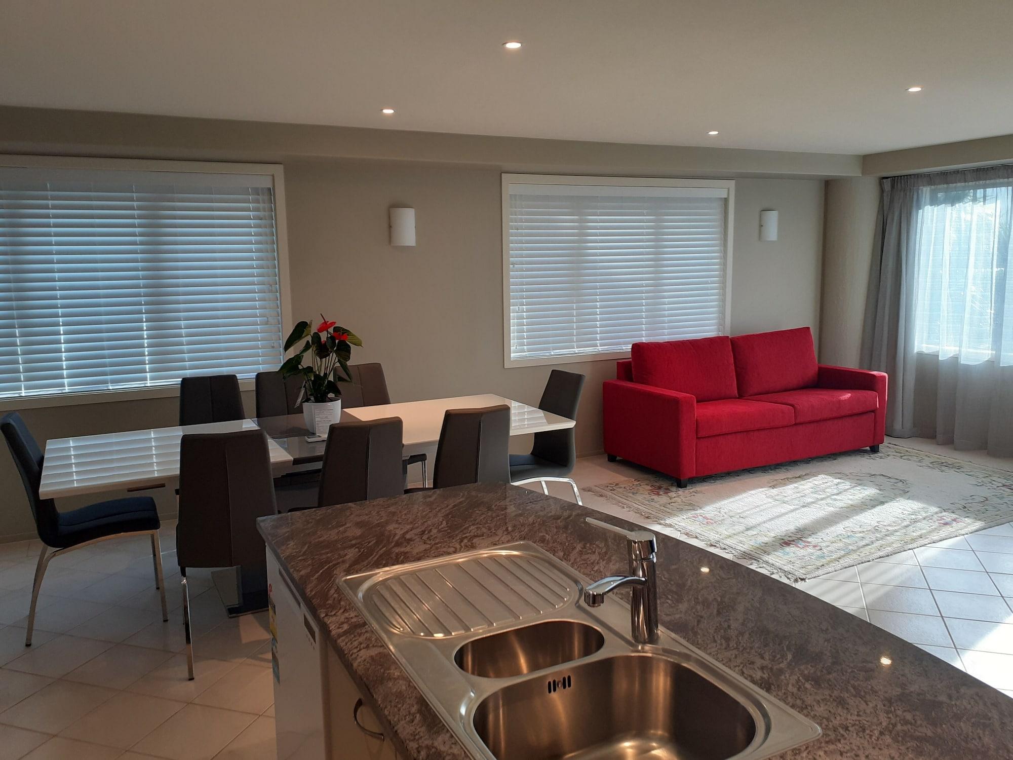 Pavilion Beachfront Apartments Mount Maunganui Extérieur photo