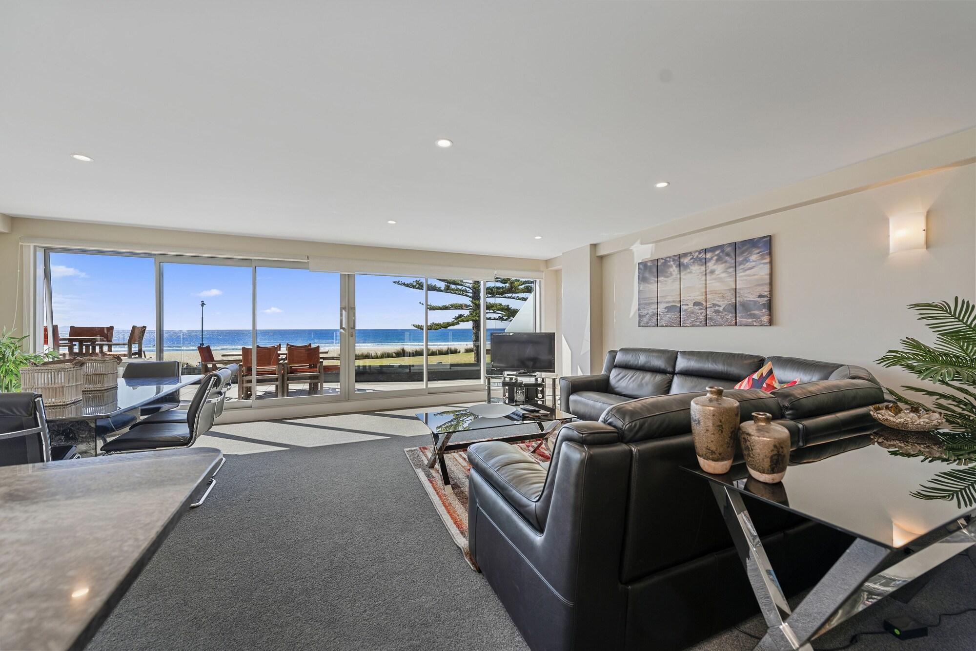 Pavilion Beachfront Apartments Mount Maunganui Extérieur photo