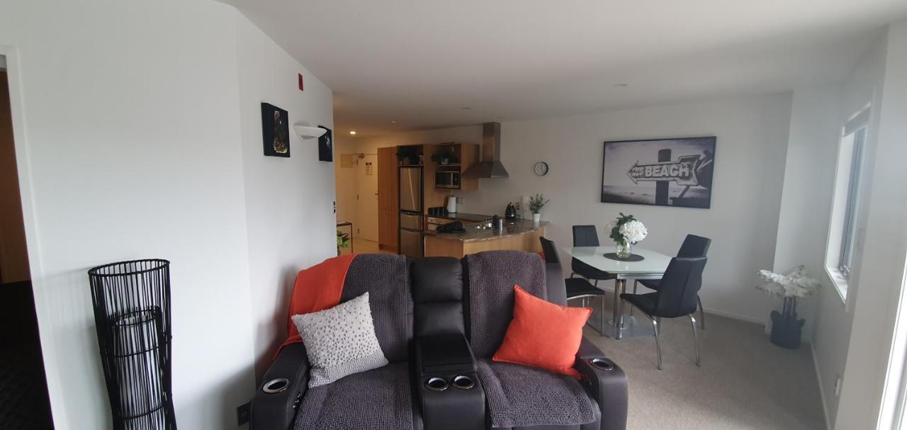Pavilion Beachfront Apartments Mount Maunganui Extérieur photo
