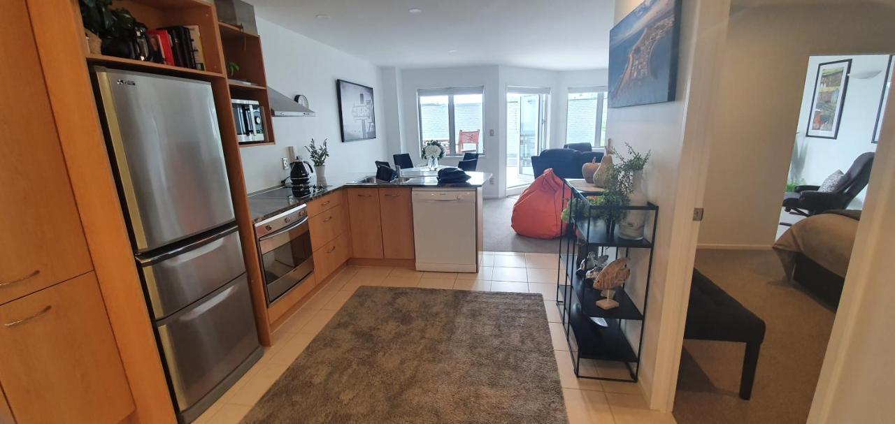 Pavilion Beachfront Apartments Mount Maunganui Extérieur photo